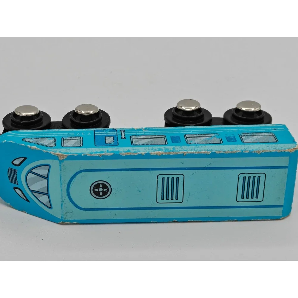 Battat All Aboard‎ Blue Wooden Bullet Train Magnetic Commuter Car AB5021G
